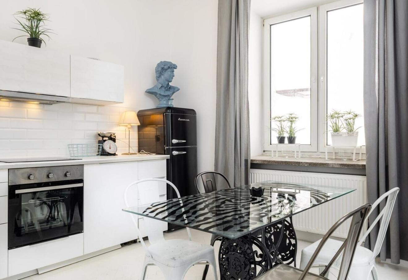 Honeydew Center Apartament *